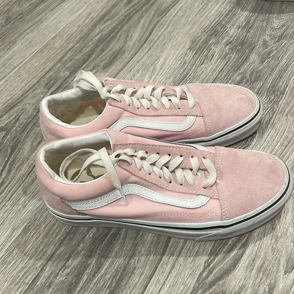 Lightly worn Vans women’s sneakers